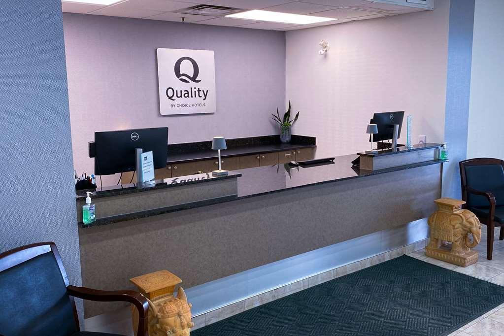 Quality Inn Оттава Интерьер фото